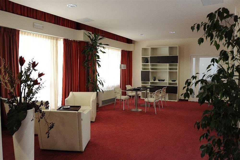 Hotel Cora Карате-Брианца Экстерьер фото