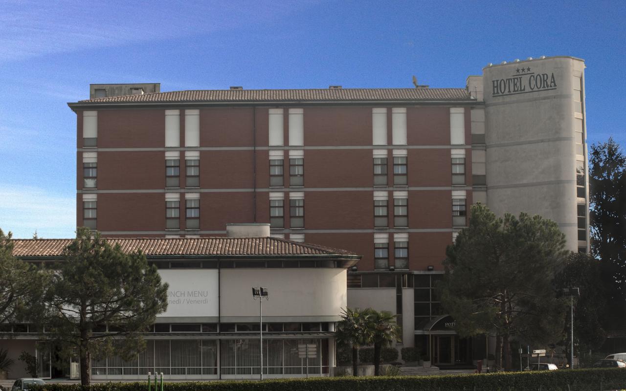 Hotel Cora Карате-Брианца Экстерьер фото