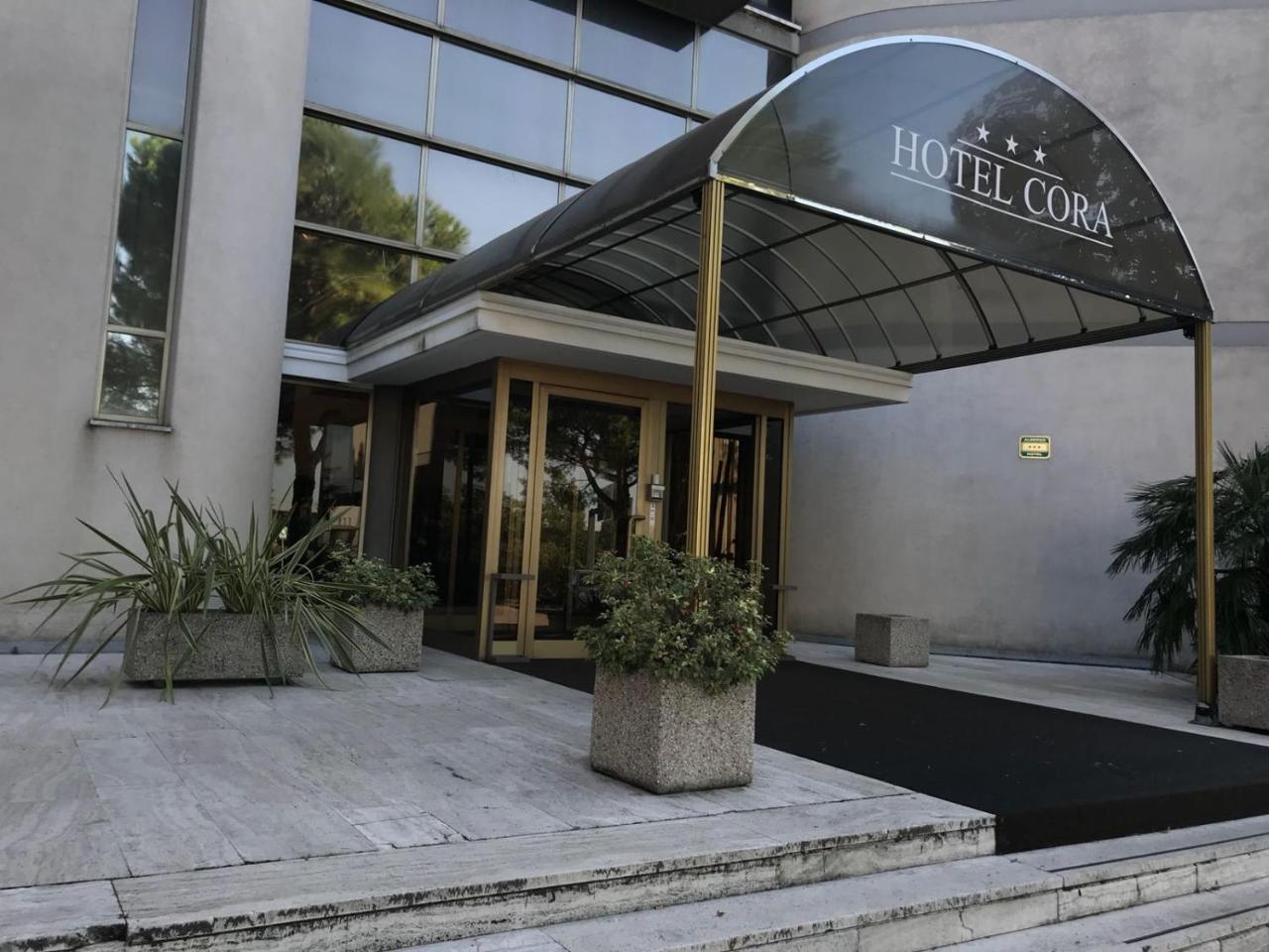 Hotel Cora Карате-Брианца Экстерьер фото