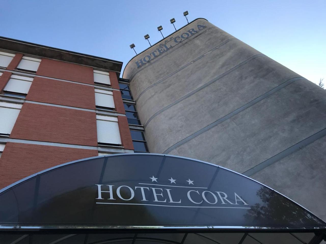 Hotel Cora Карате-Брианца Экстерьер фото